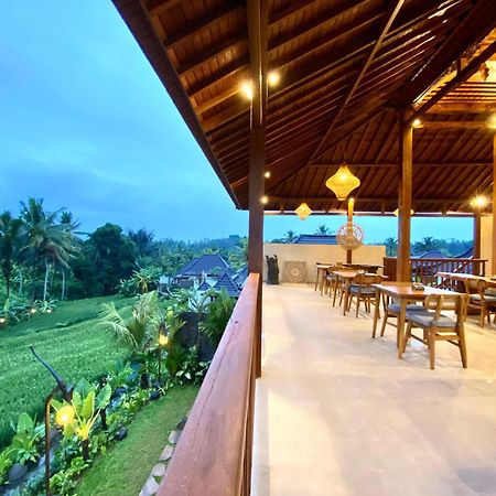 Dewi Kunti Villa เตกากาลัง ภายนอก รูปภาพ
