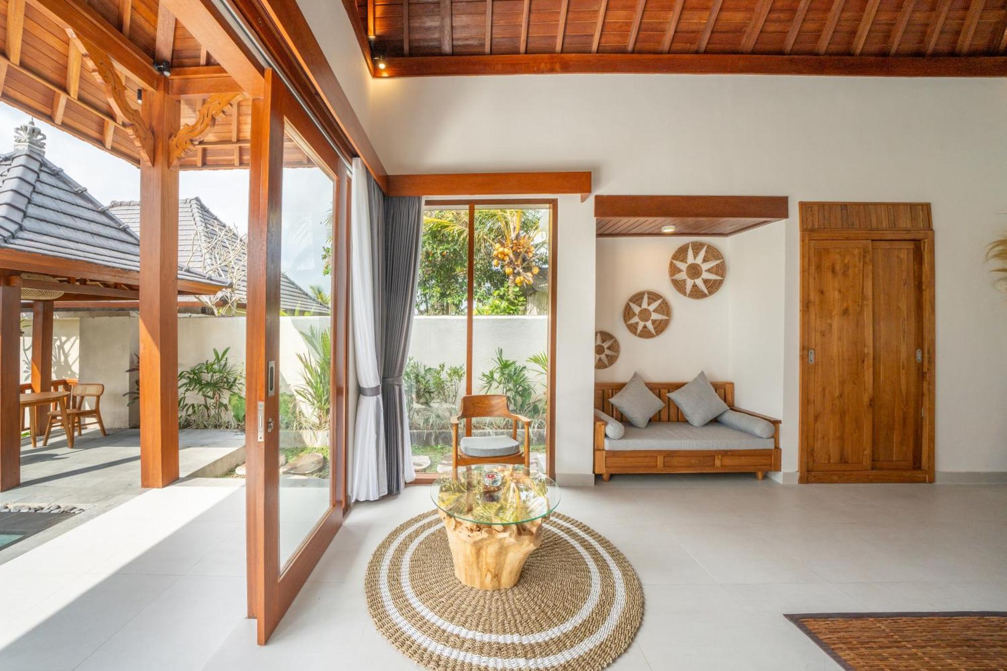 Dewi Kunti Villa เตกากาลัง ภายนอก รูปภาพ