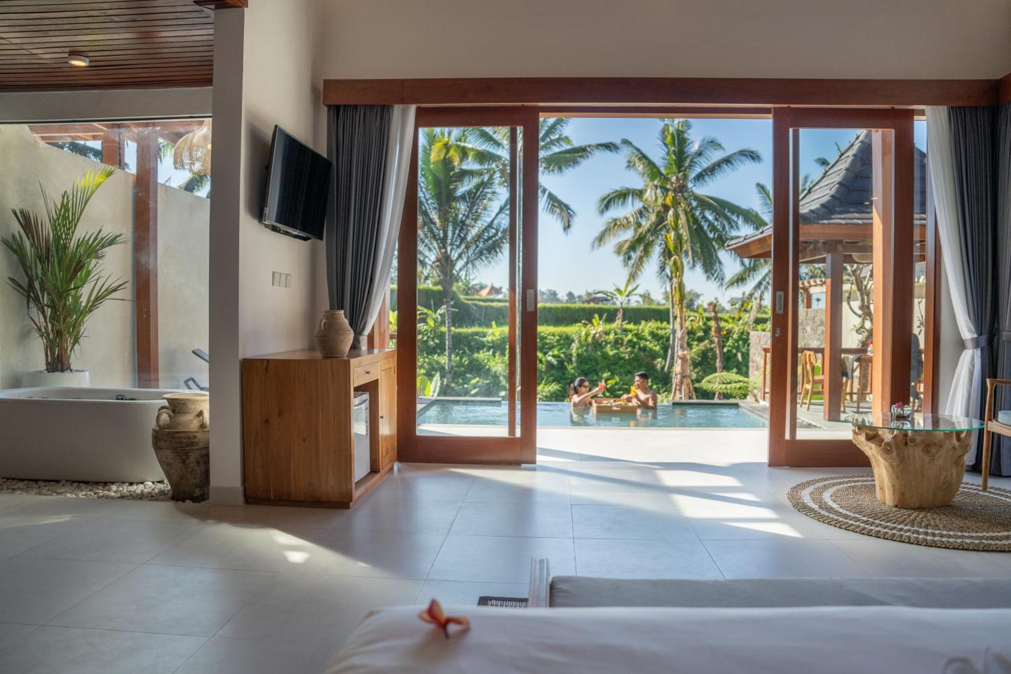 Dewi Kunti Villa เตกากาลัง ภายนอก รูปภาพ
