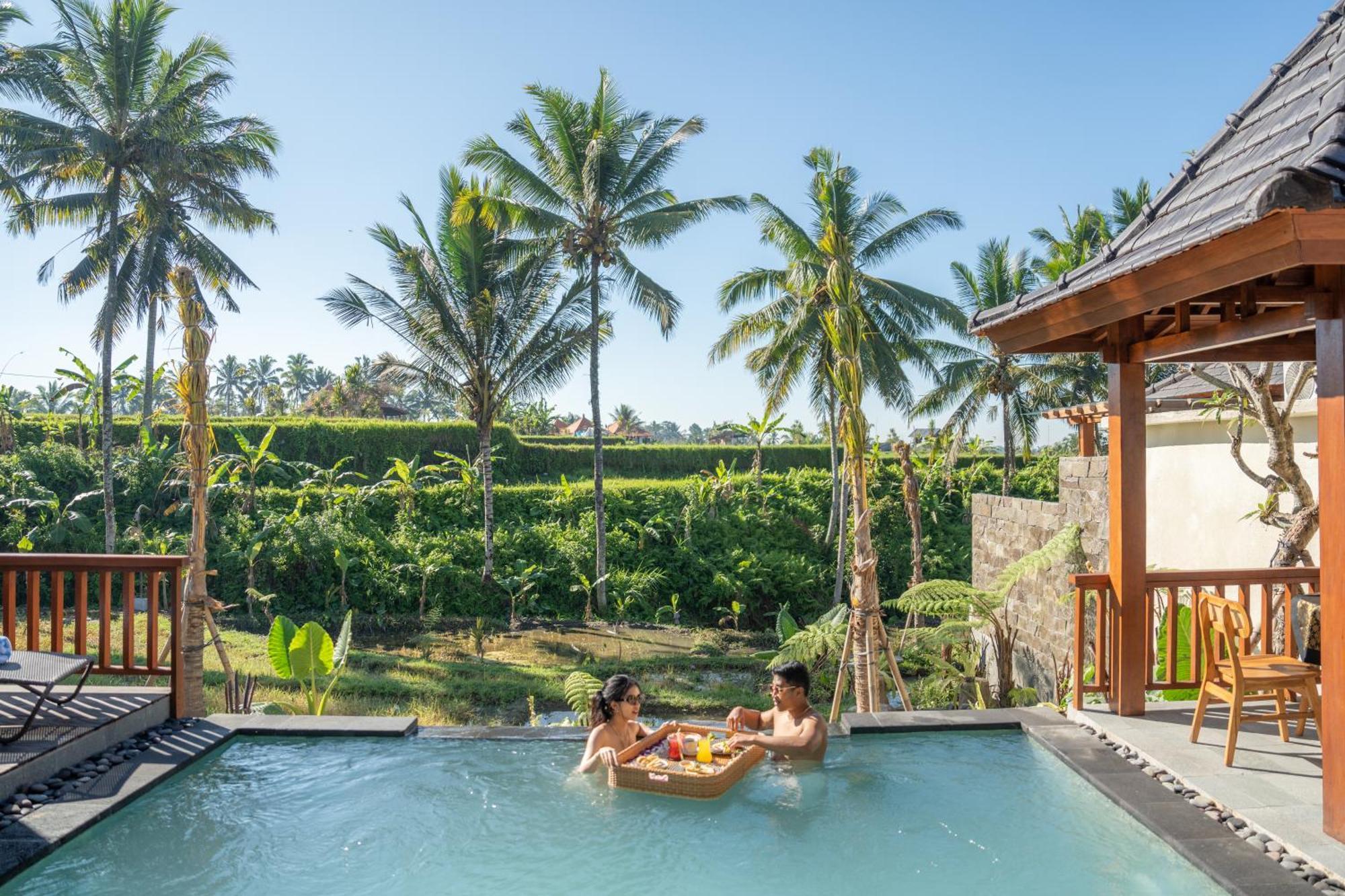 Dewi Kunti Villa เตกากาลัง ภายนอก รูปภาพ