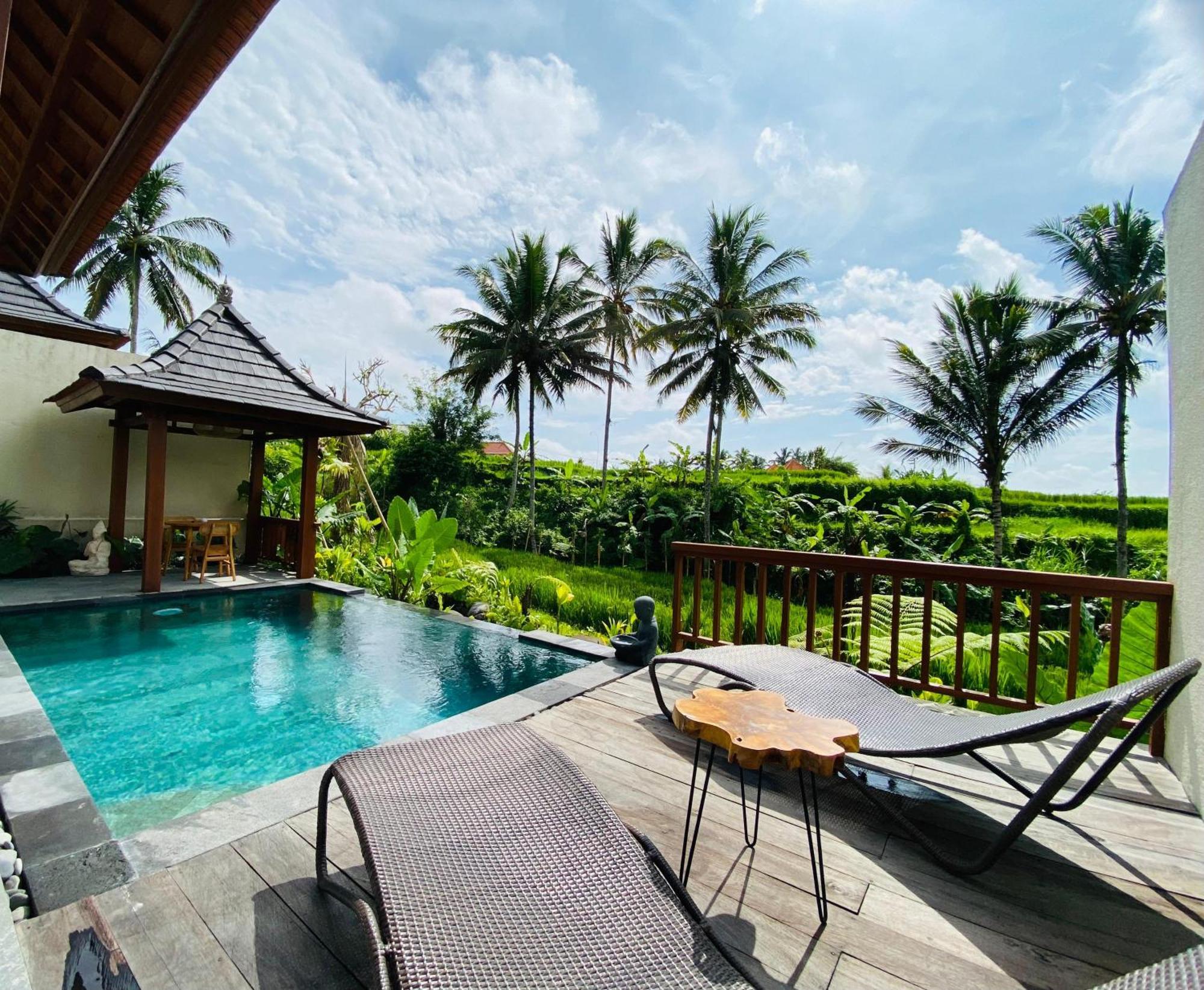Dewi Kunti Villa เตกากาลัง ภายนอก รูปภาพ
