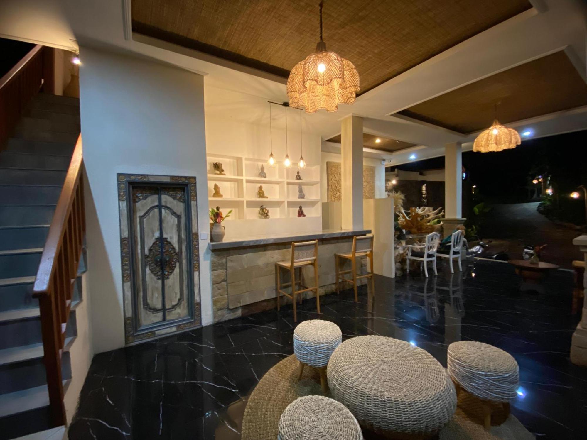 Dewi Kunti Villa เตกากาลัง ภายนอก รูปภาพ